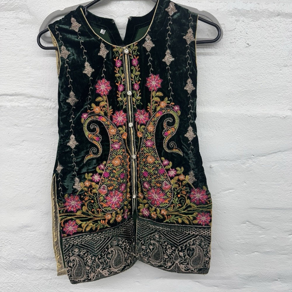 Childs Sleeveless Kurta Pakistan India. Velvet Embrdery‎